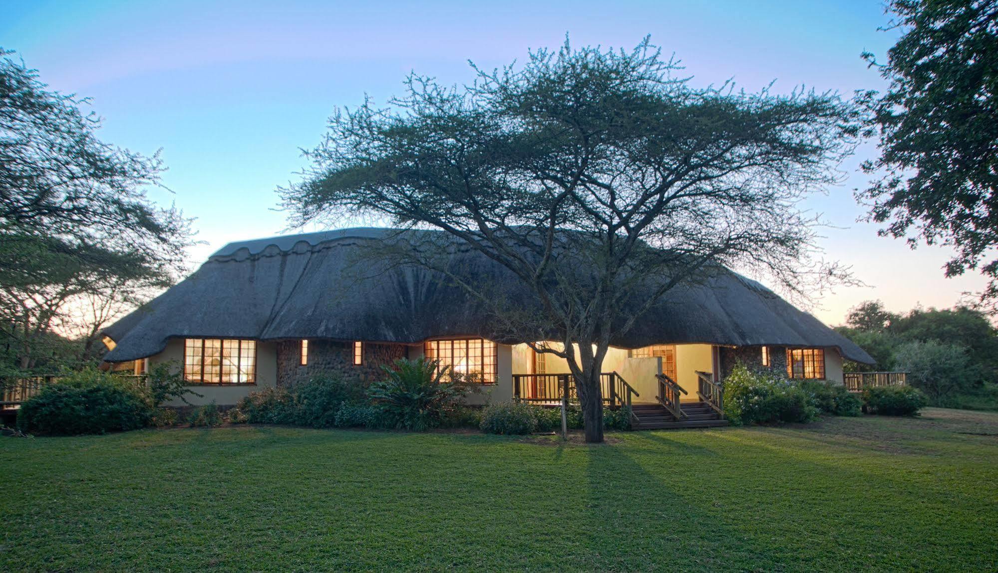 Rhino River Lodge Manyoni Private Game Reserve Exterior foto